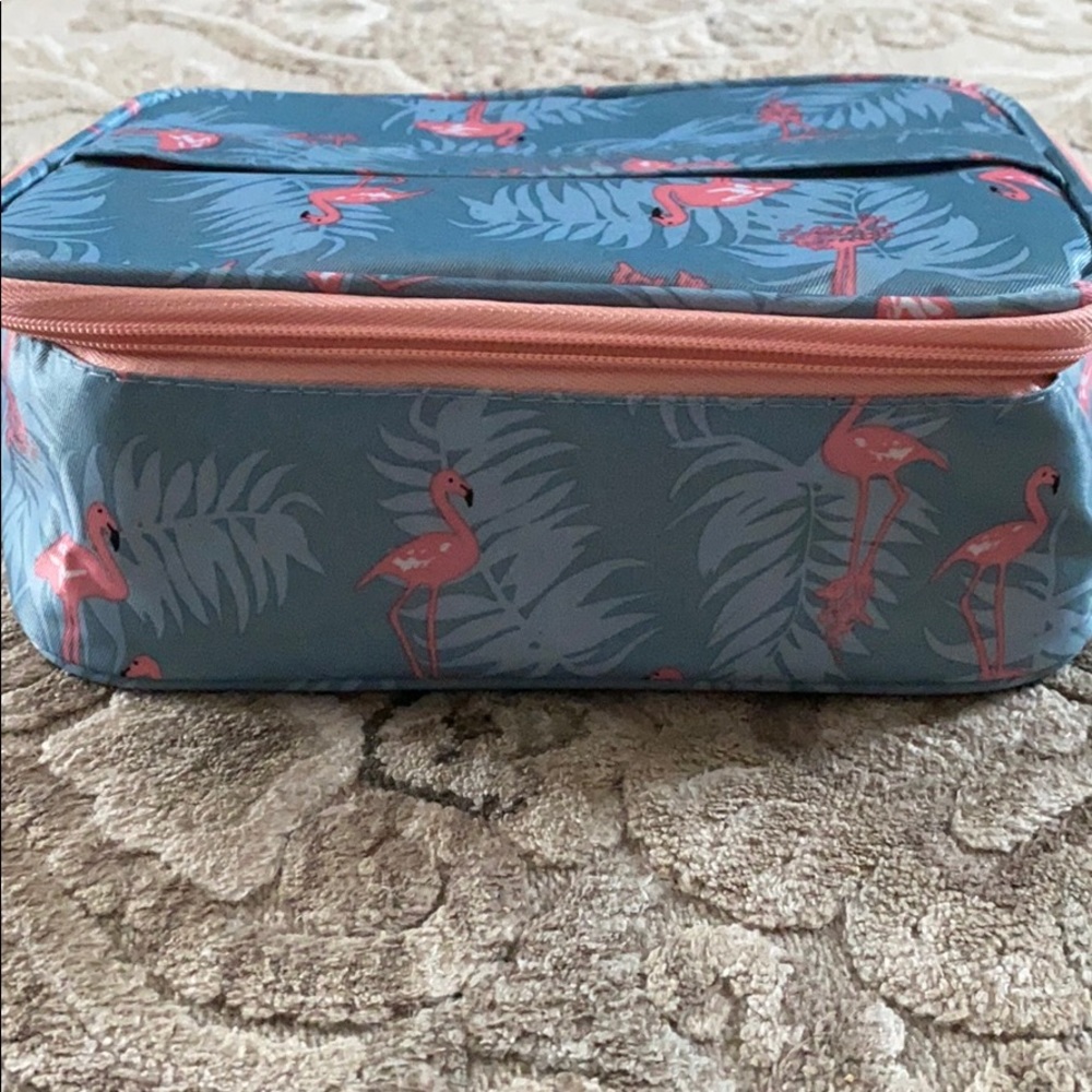 NWOT Cosmetic Case